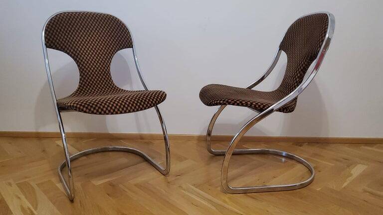 Paire de chaises rares des années 60 dans le style de Gastone Rinaldi, Italie, années 1970.