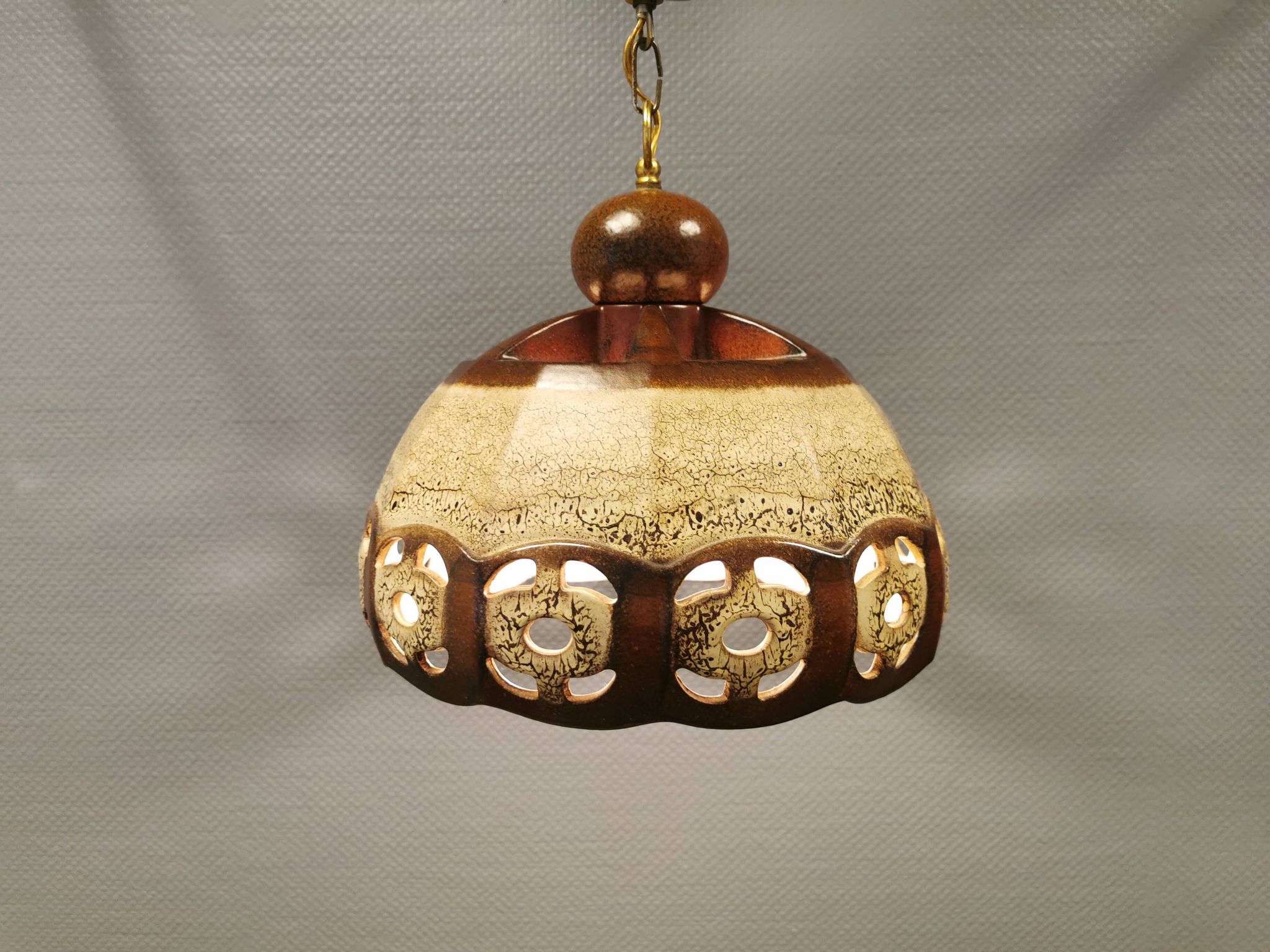 Suspension en céramique, danoise des années 1970.