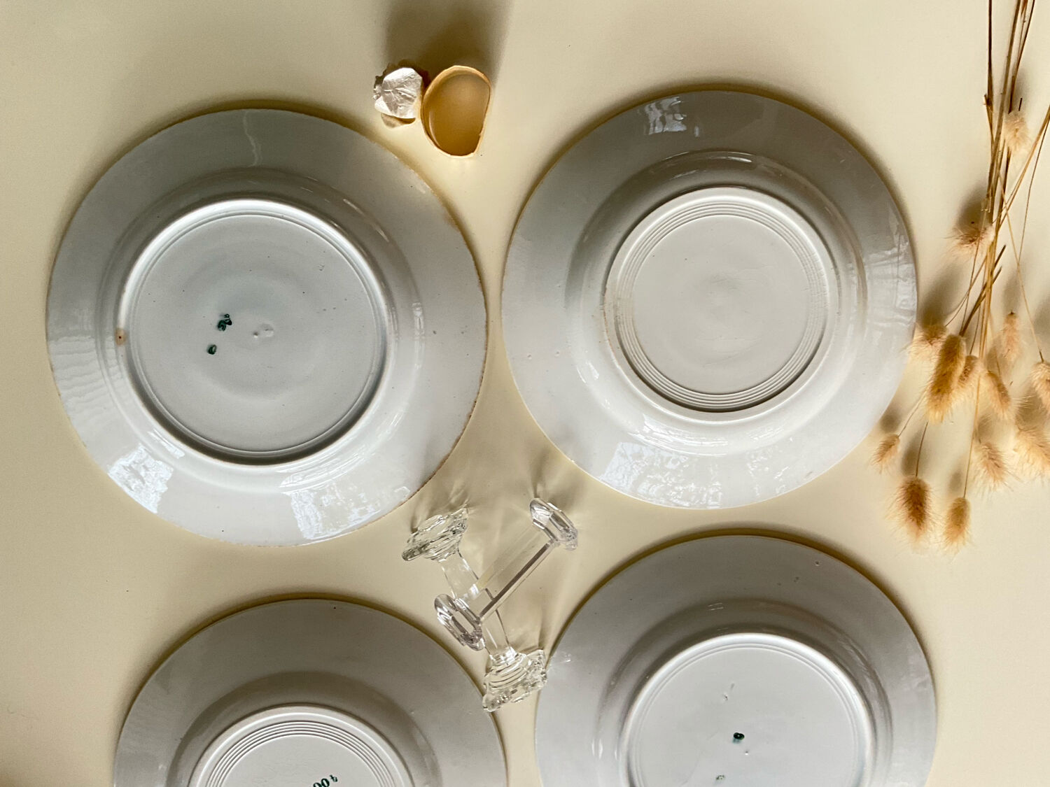 Mix and match 4 plates.