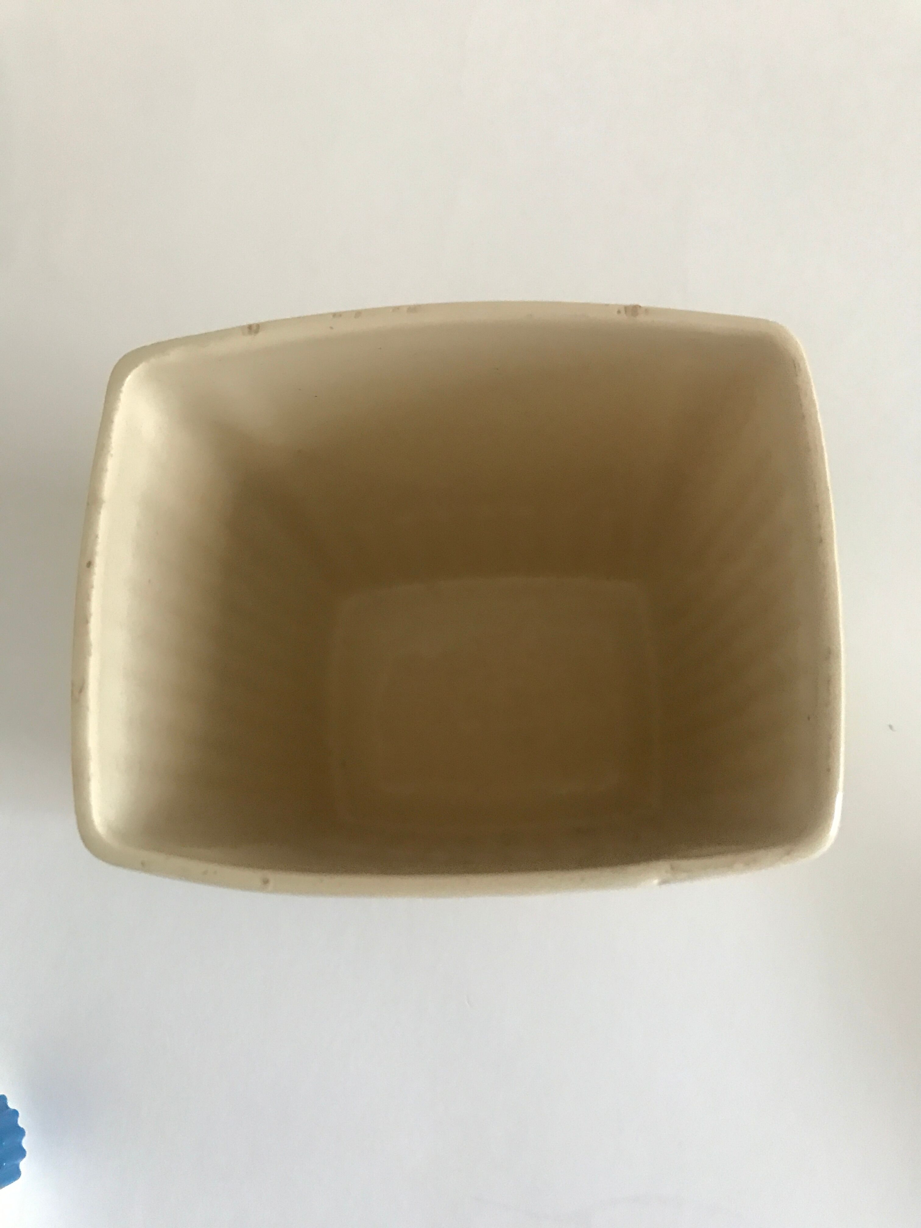 Spice pot with beige earthenware mill of the Orchie Wolves