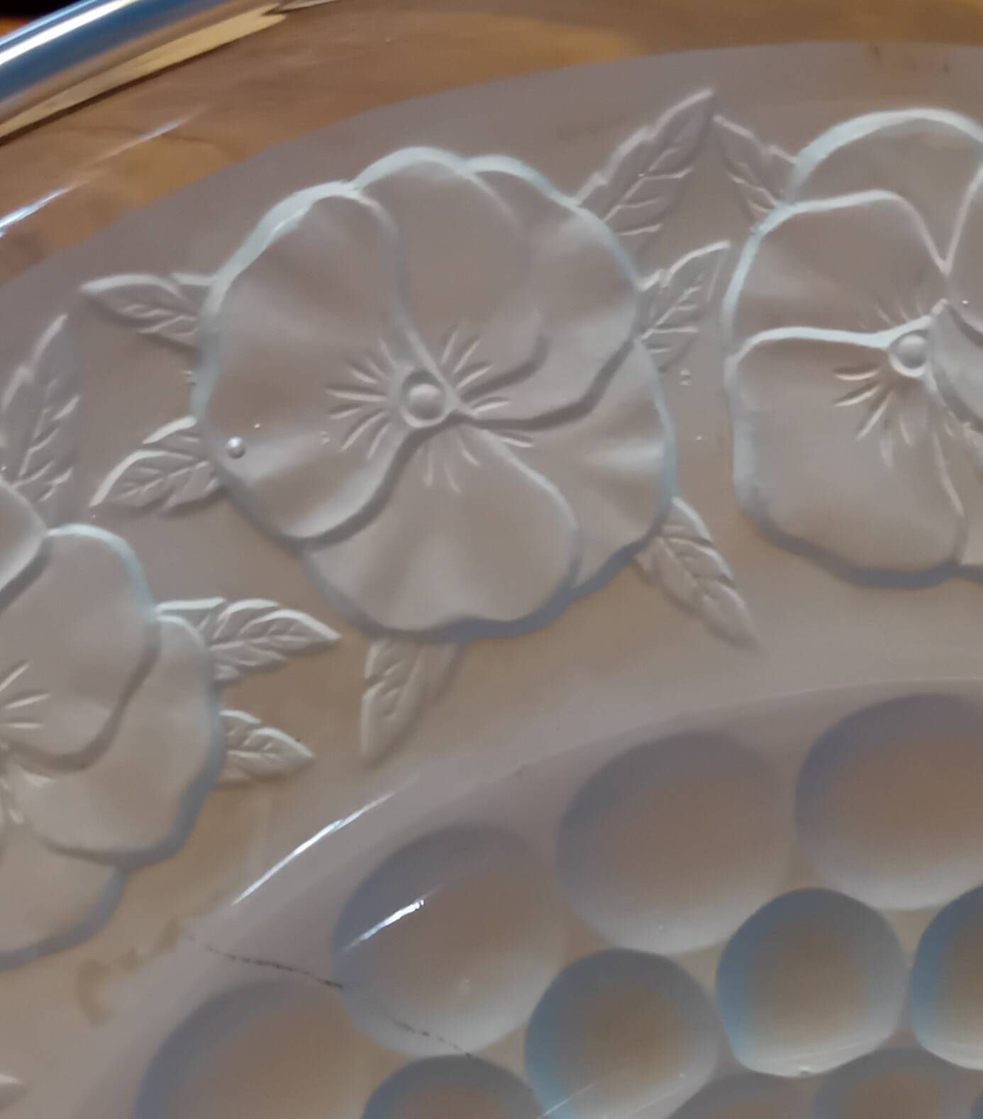 Art Deco blue glass centrepiece bowl with pansy decoration - 30 cm