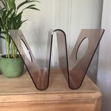Plexiglas magazine holder
