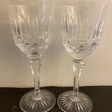Paire de verres à pied en cristal taillé