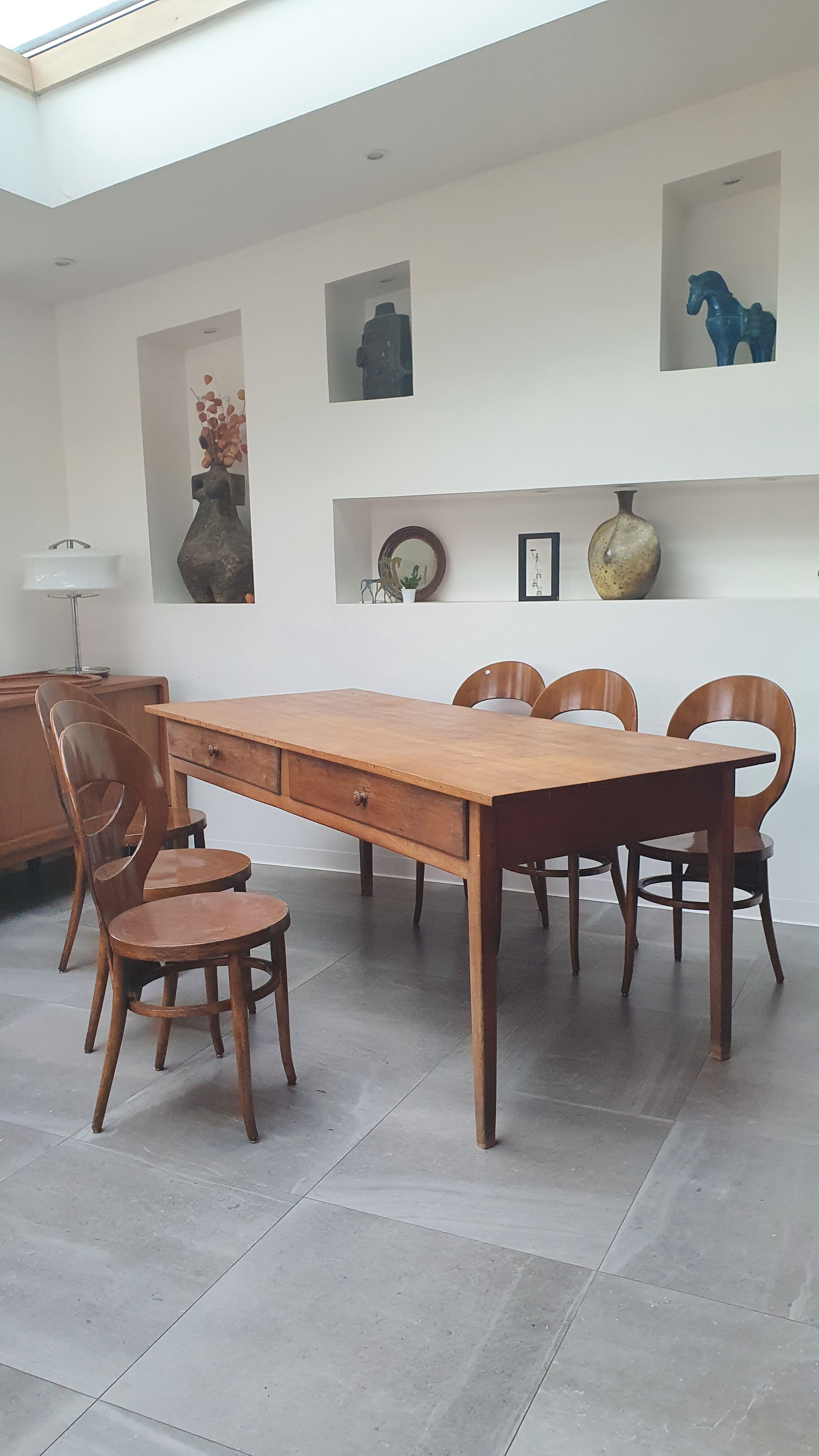 Ensemble table de ferme et 6 chaises Mouettes de Baumann