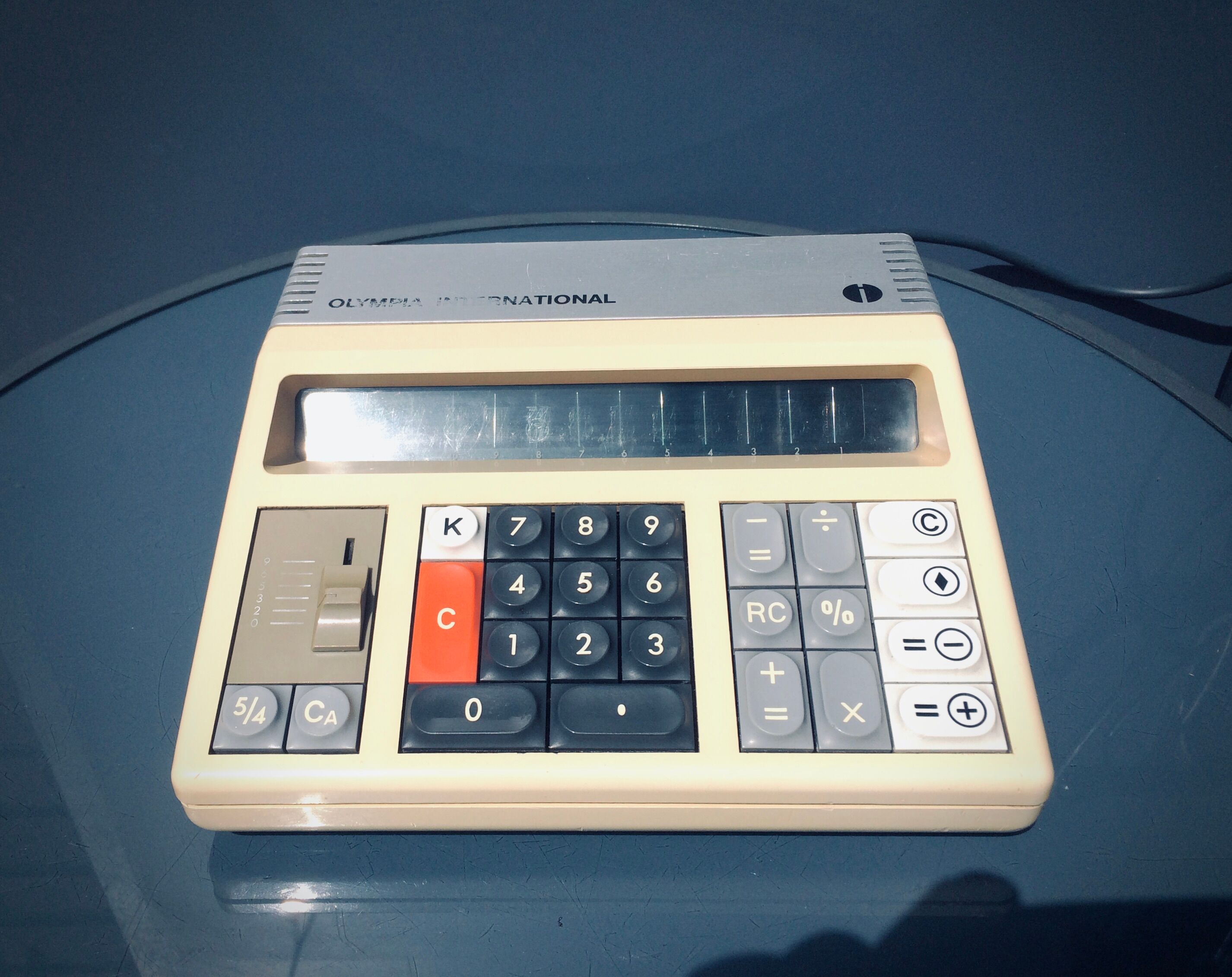 Vintage Olympia CD 401 calculator