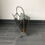 Magazine holder