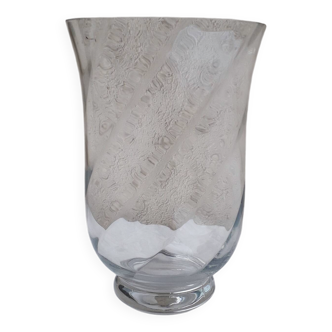 Glass vase