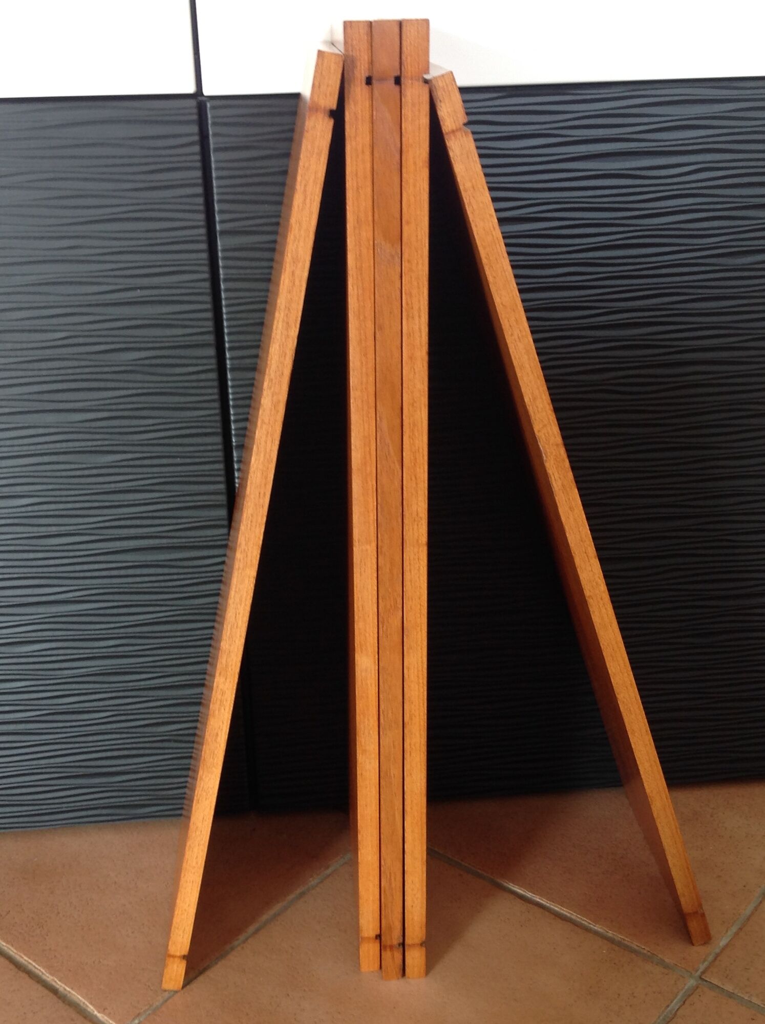 Black metal and wood shelf 60/70