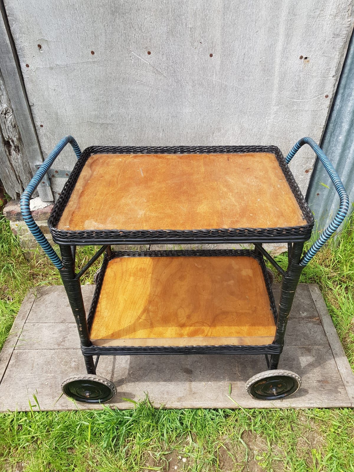 Old service servant rattan & scoubidou on wheels metal + wood trays