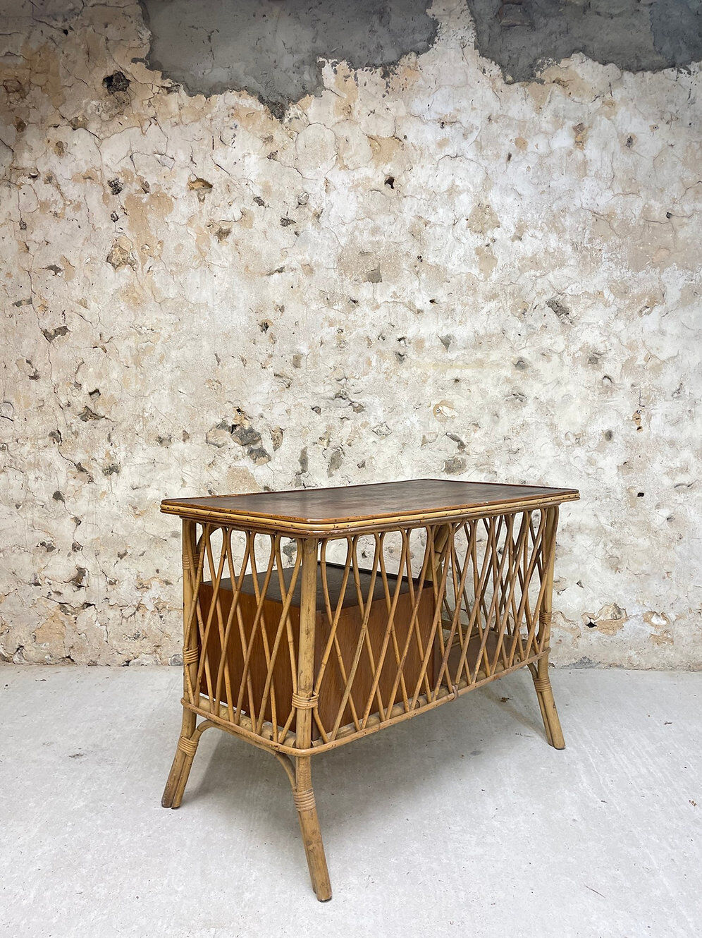 Bureau rotin