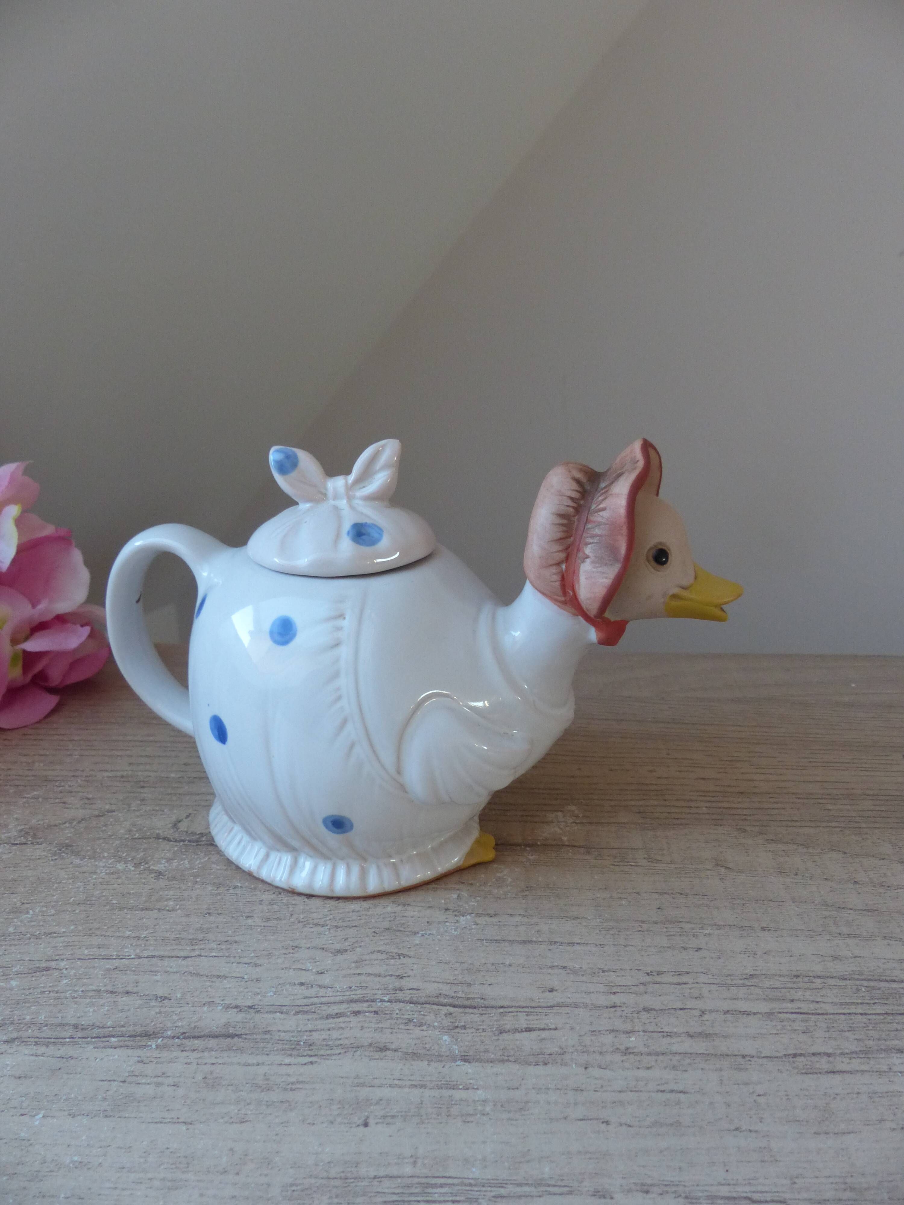 Madame Goose Stoneware Teapot with Umbrella and Bonnet