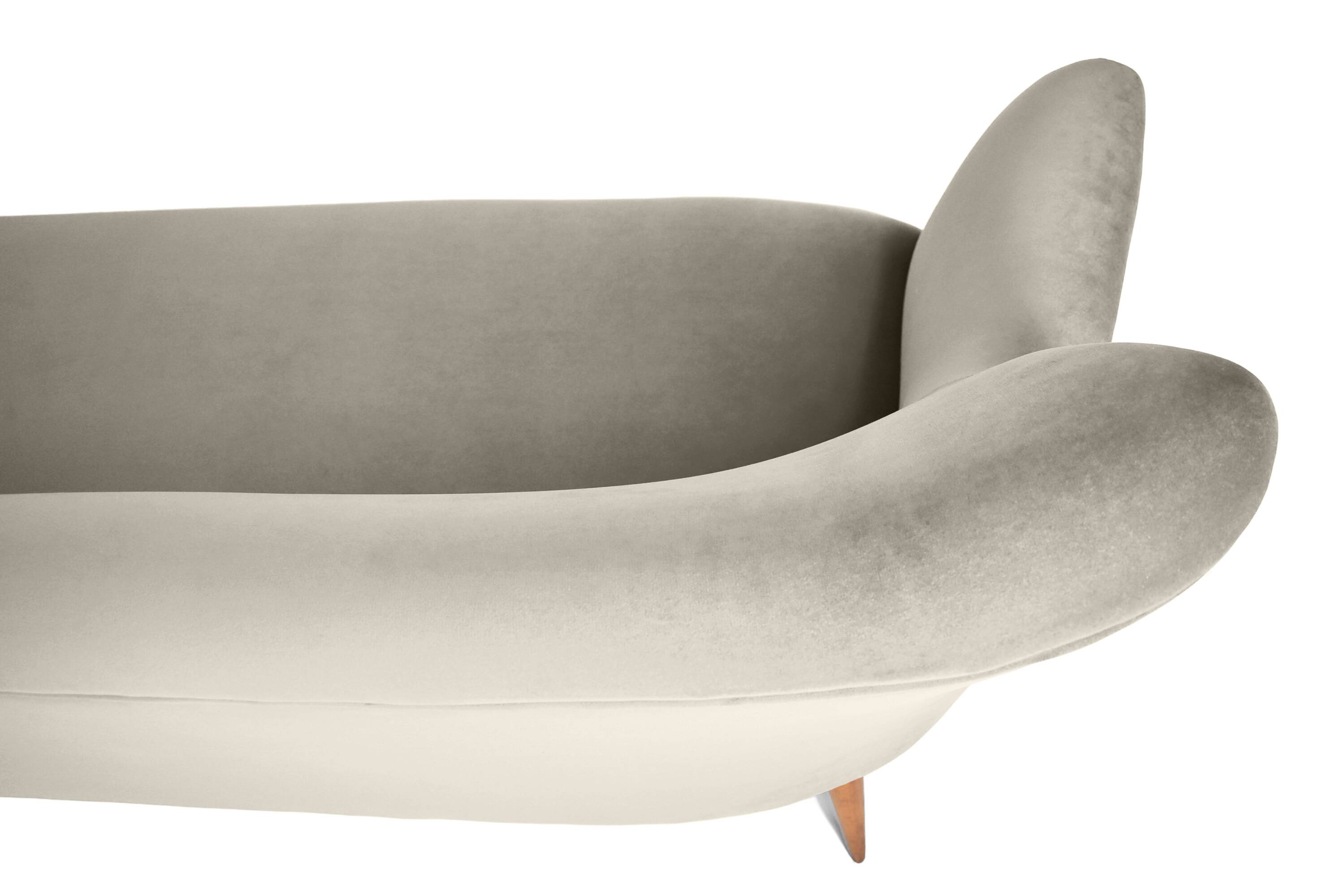 Canapé 3 places en velours d'origine, vieux de plusieurs années 60, gris