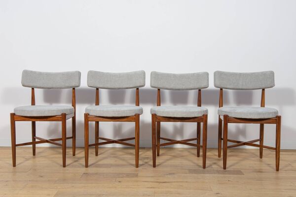 Chaises de salle à manger en teck du milieu du siècle par Ib Kofod Larsen pour G-Plan, années 1960.