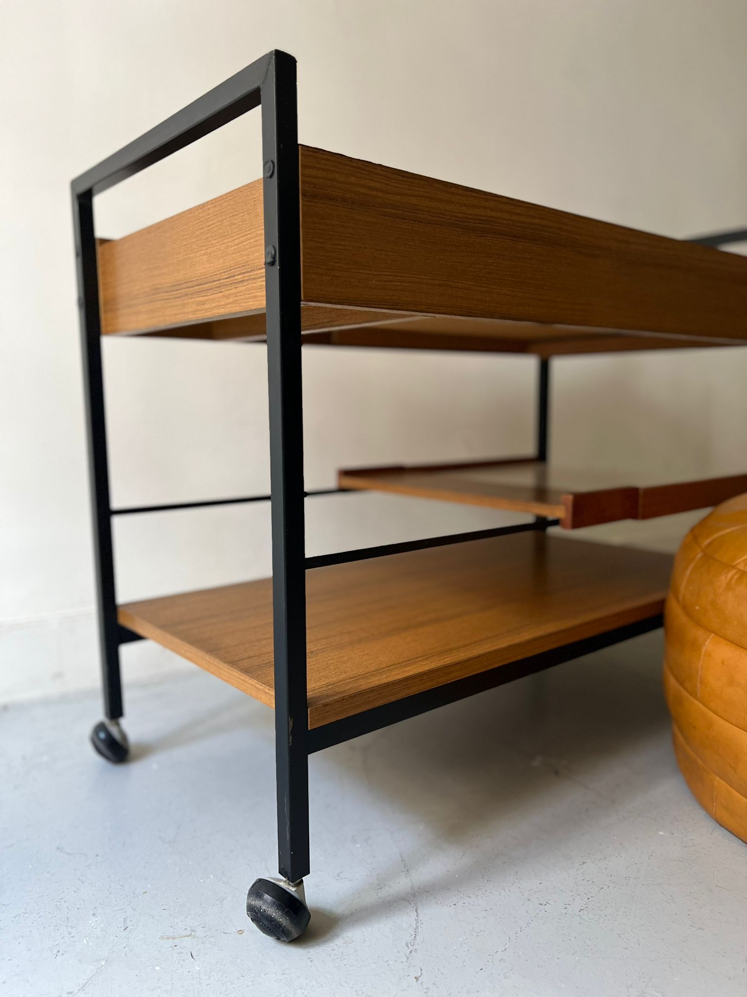Desserte scandinave en bois et métal design 1970