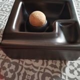 Pipe rest ashtray