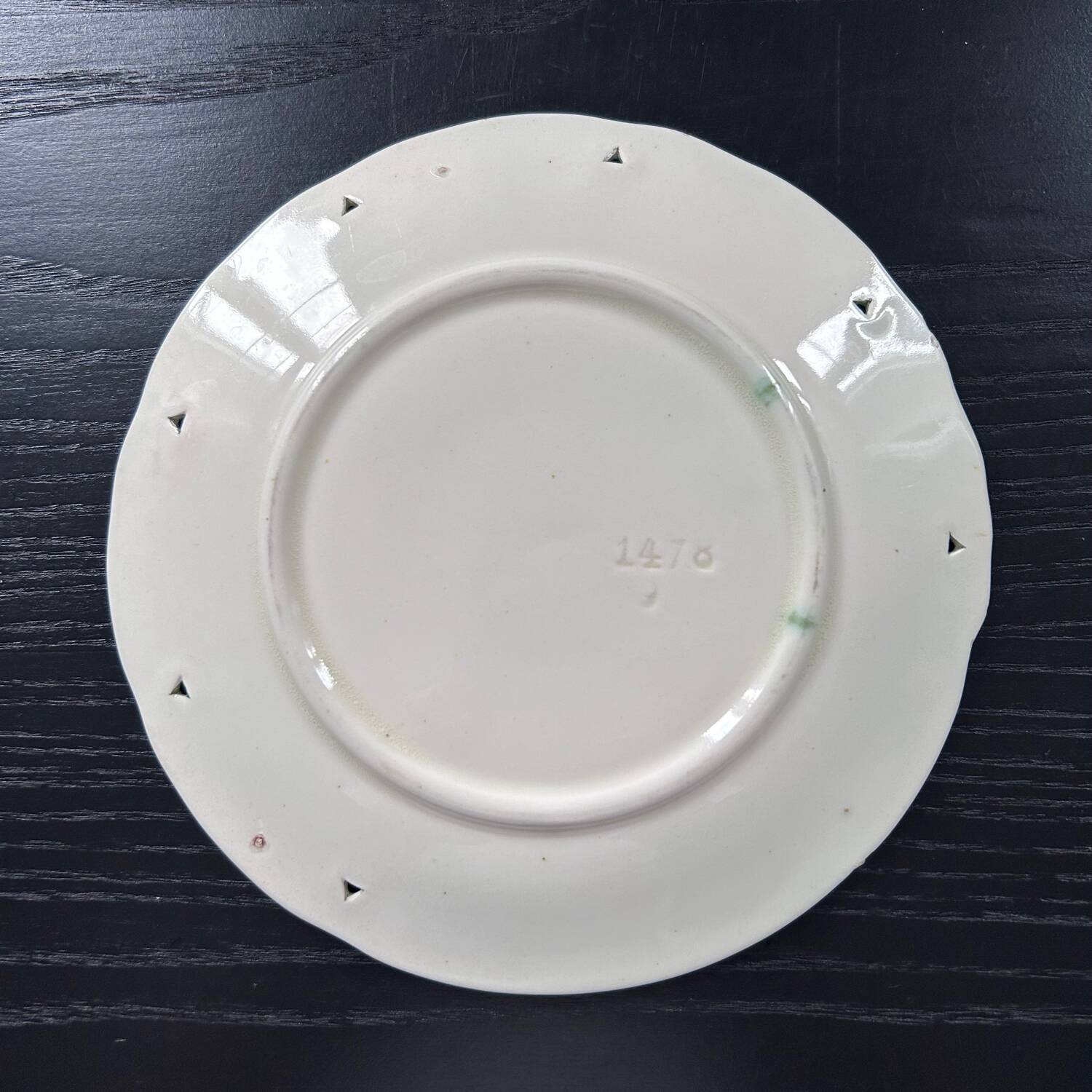 Water lily dish in slip