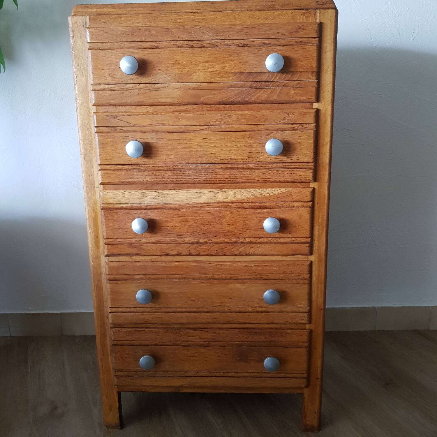 Vintage chiffonier