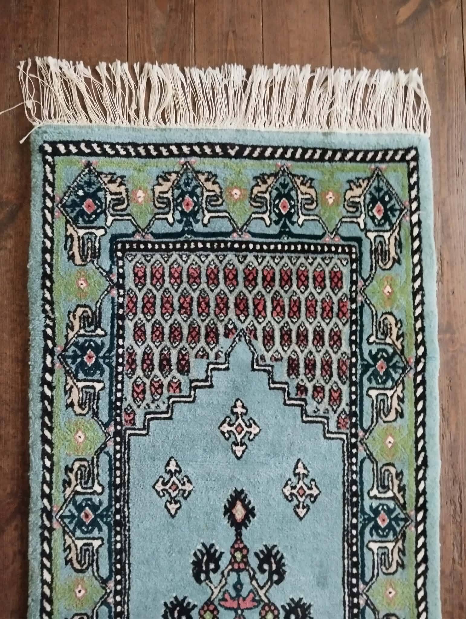 Handmade Kairouan Berber rug 163x66cm