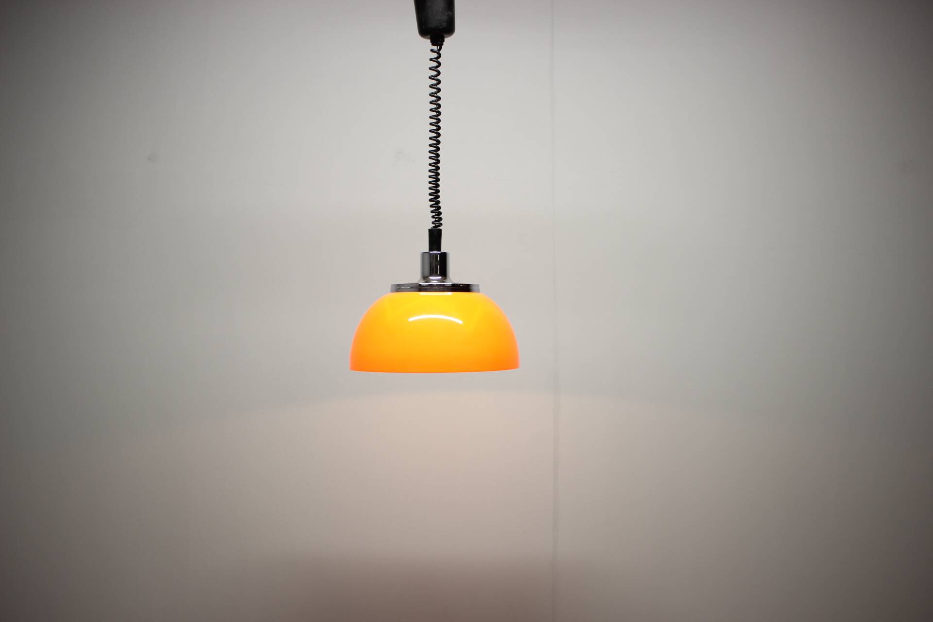 Adjustable plastic suspension from the mid-century by Meblo, Italy, 1970s.