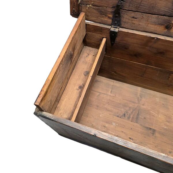 Coffre allemand ancien peint, seconde moitié du XIXe siècle