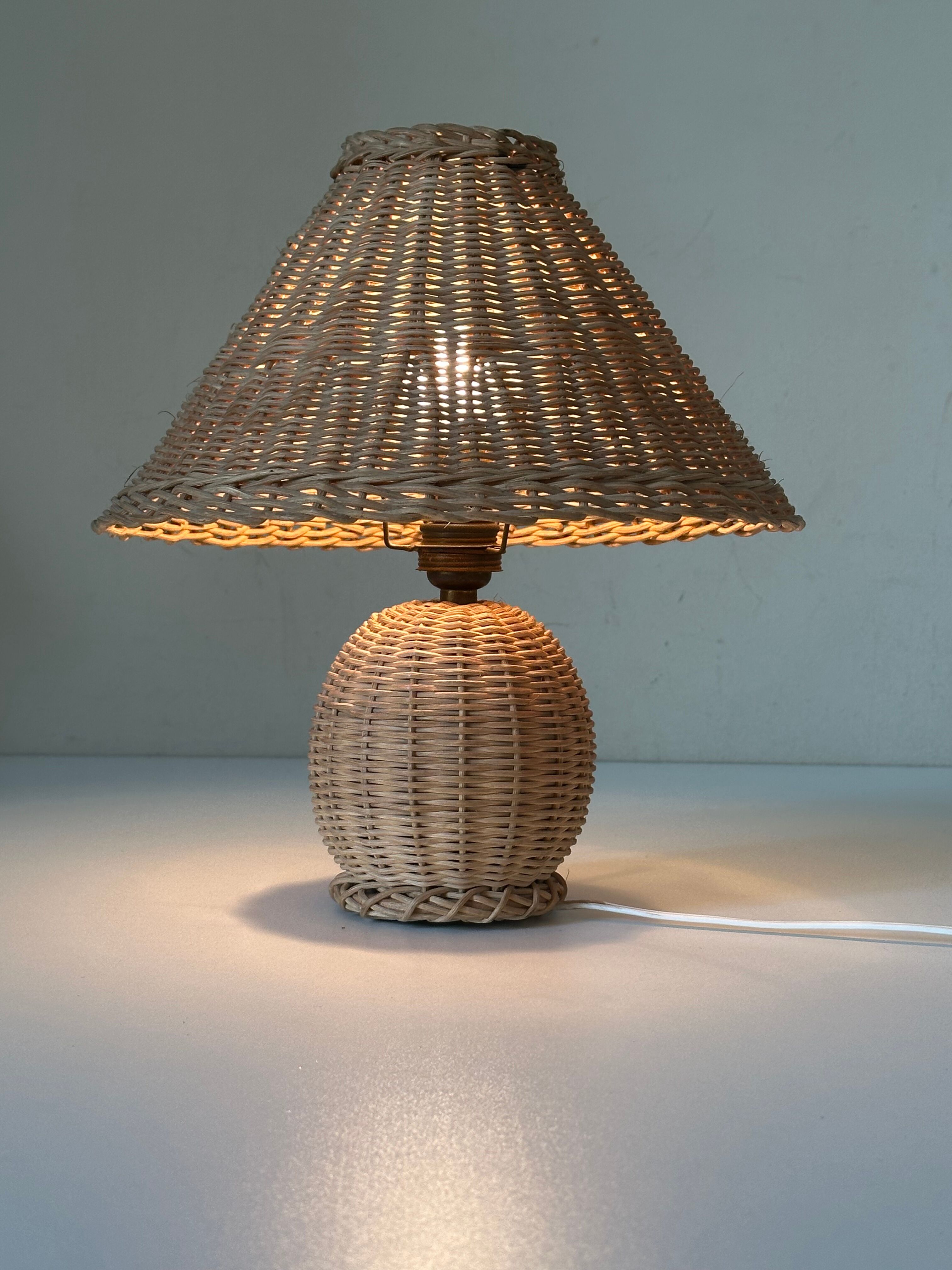 Lampe rotin vintage annees 60