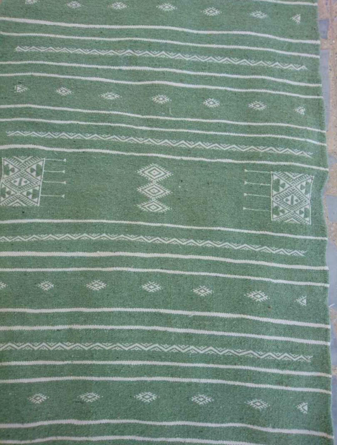 Green Berber Kilim in pure wool 110x63cm