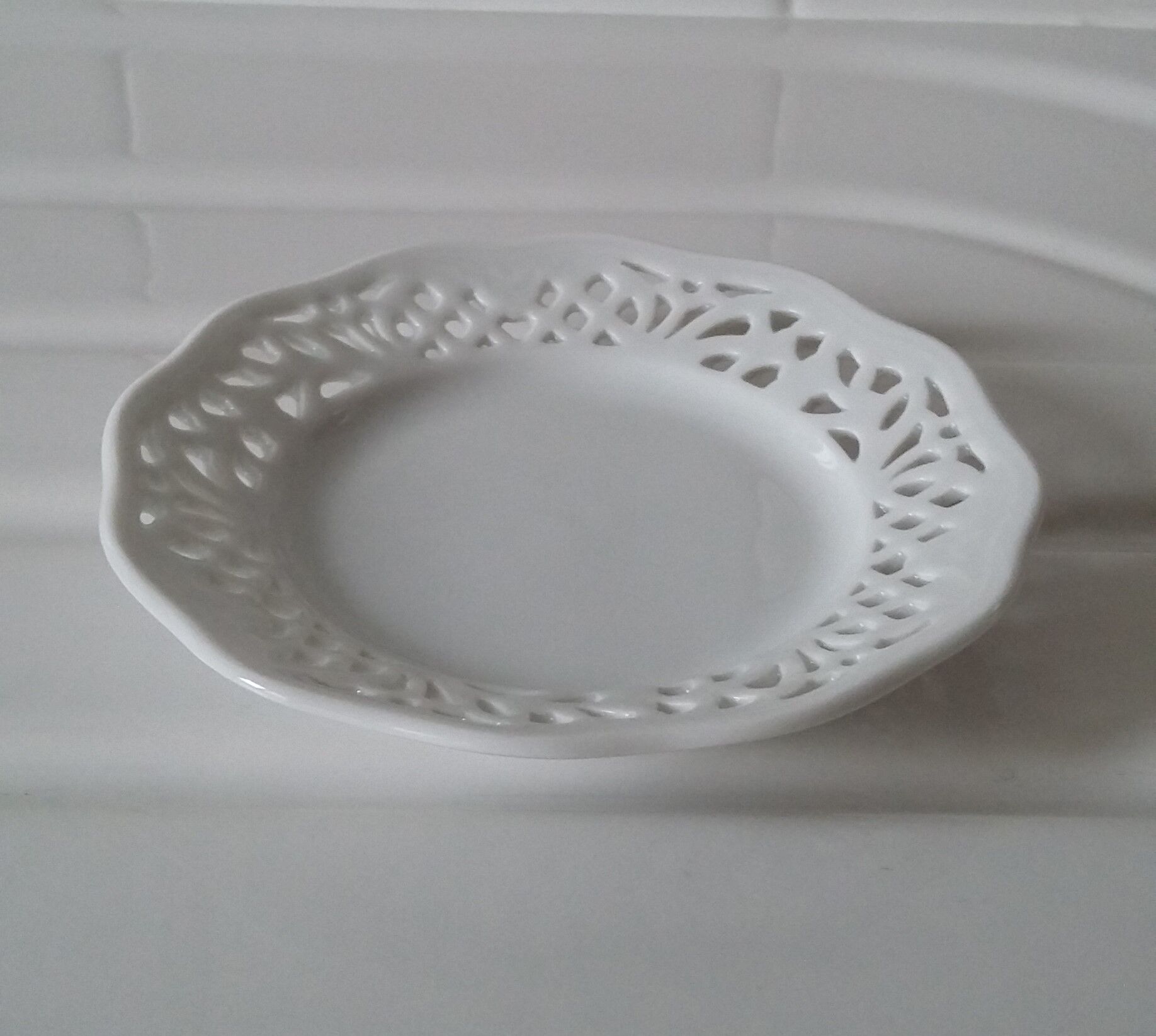 Porcelain cup