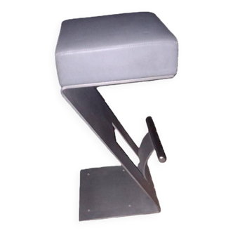 bar stool
