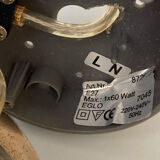 Blue opaline suspension