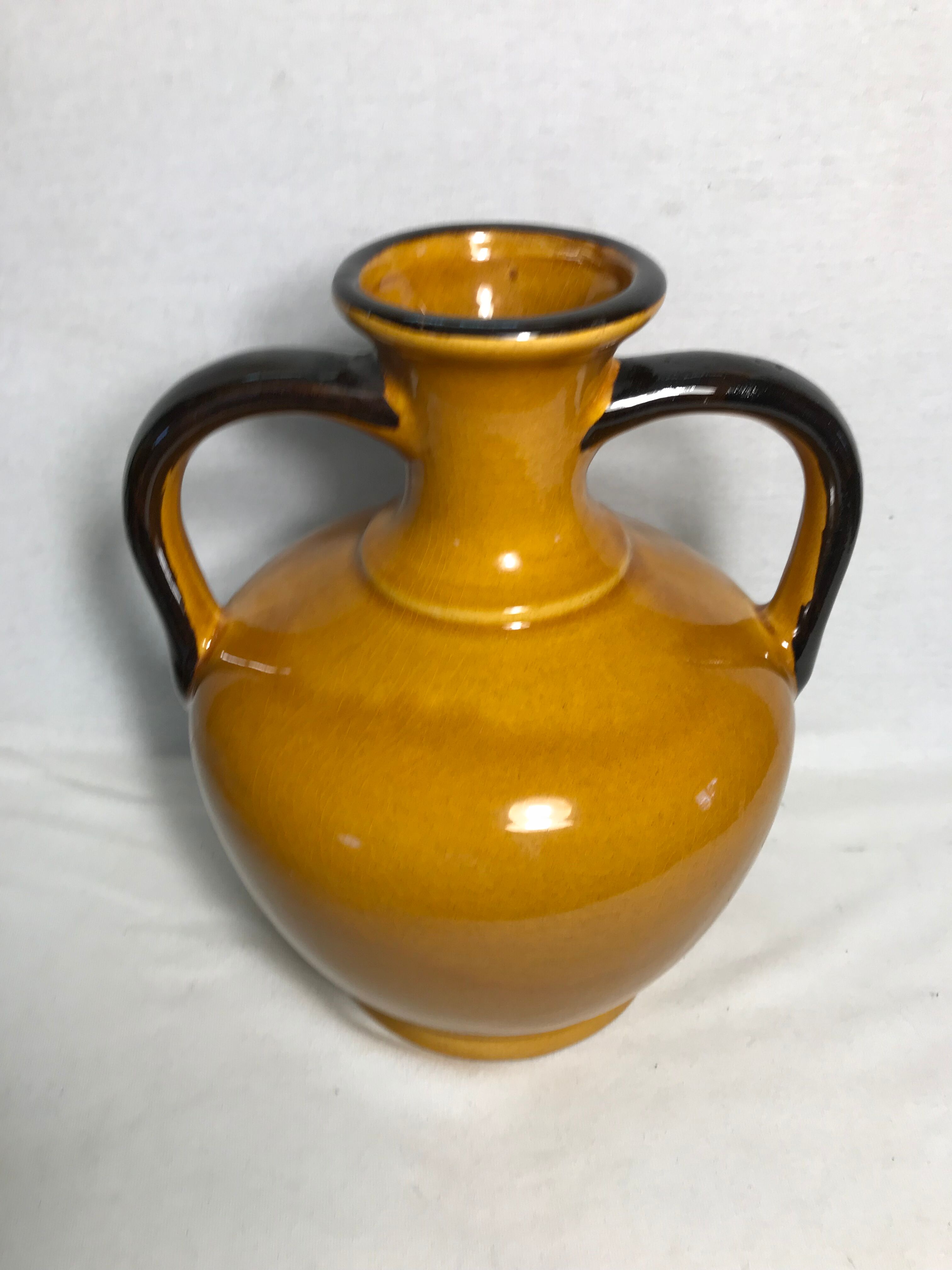 Old Coucobres  ceramic vase