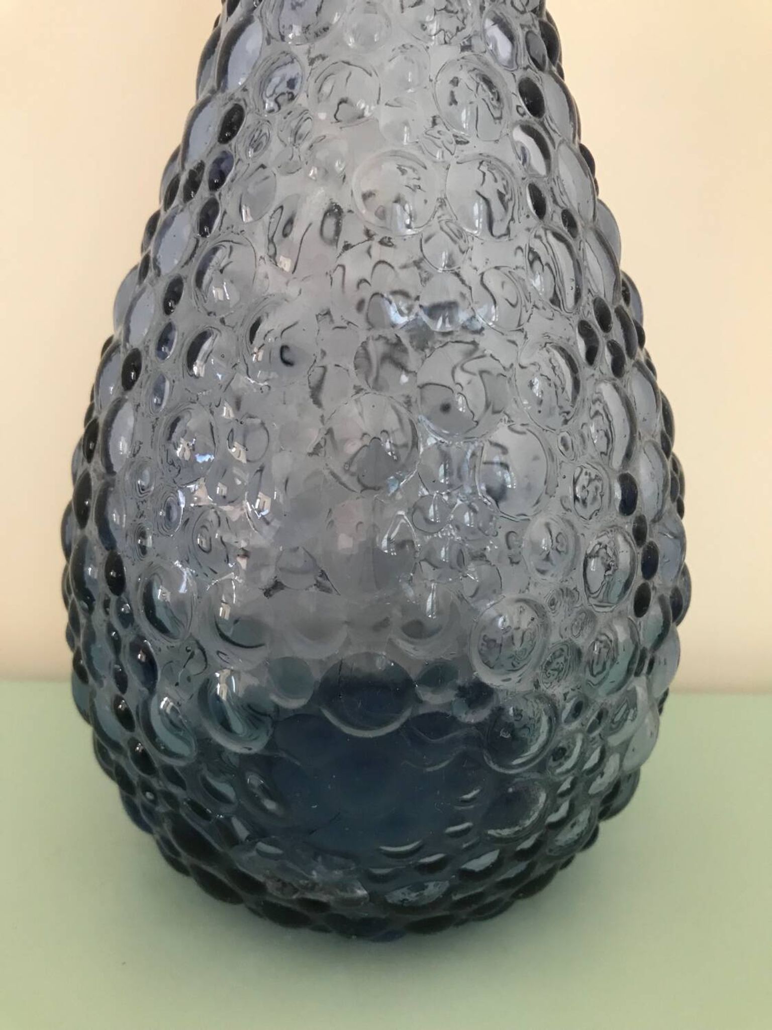 Carafe empoli violet mauve petits bulles hobnail