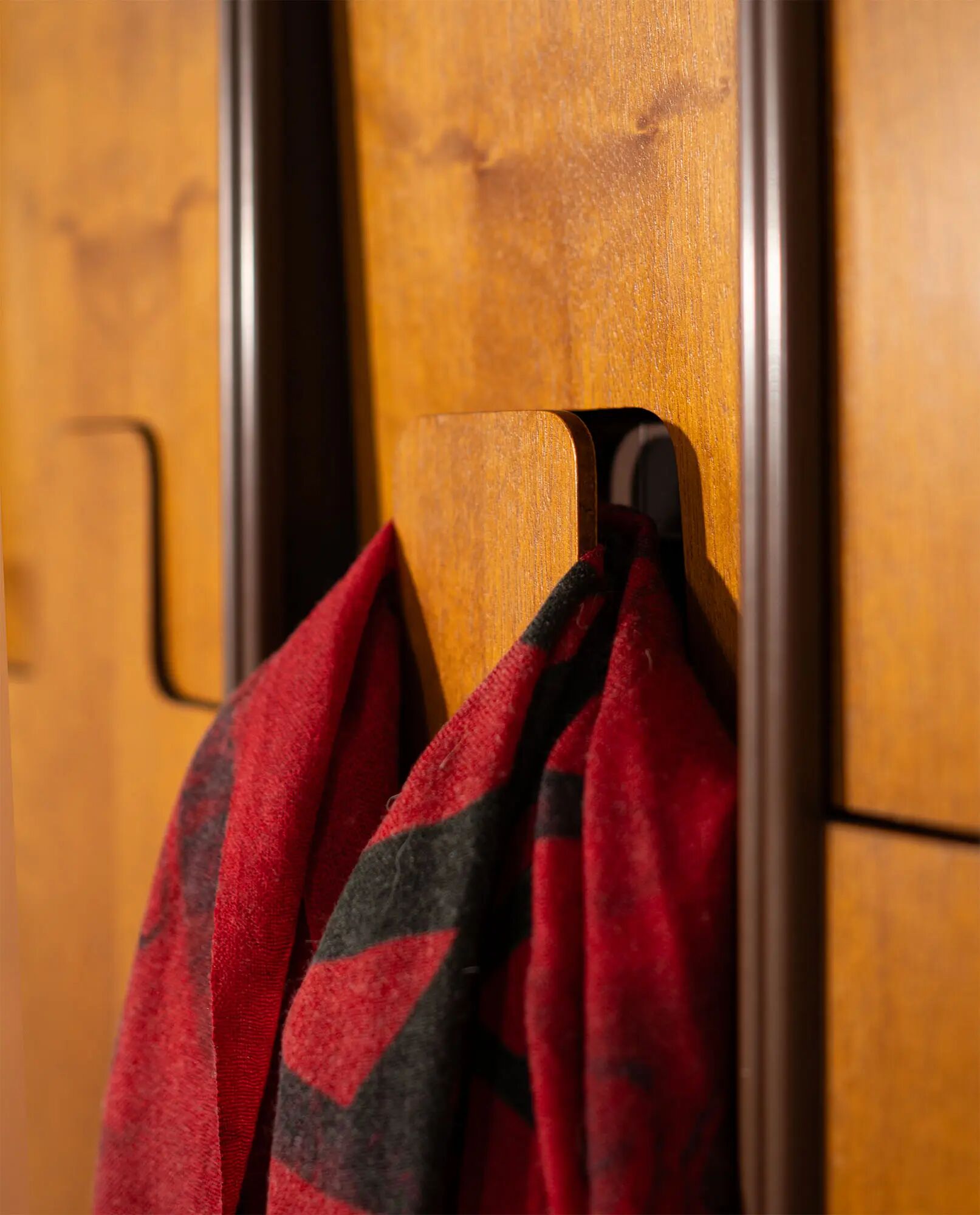 Luciano Bertoncini, "Gronda" coat hanger for Elco, Italy 1970's