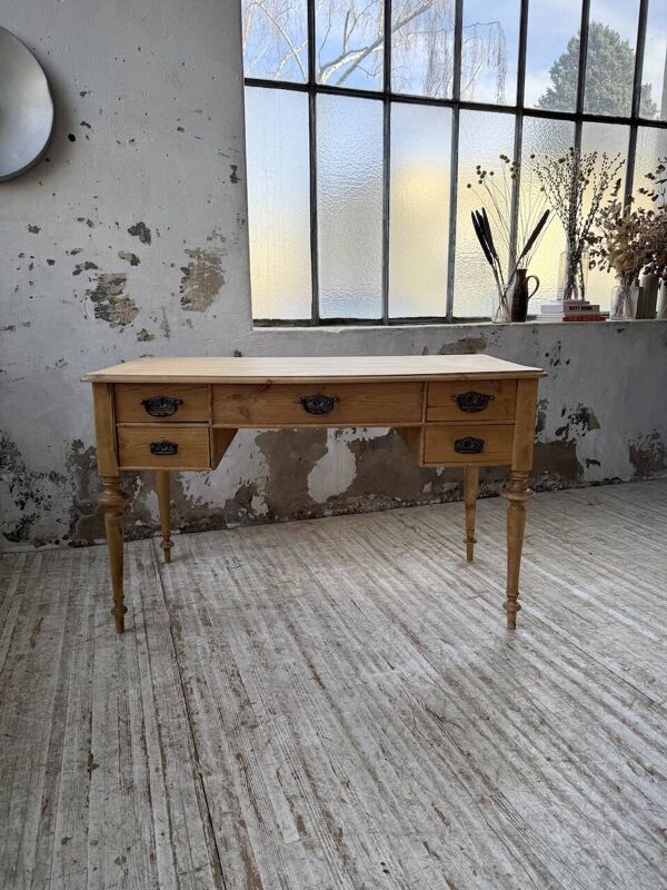Bureau noyer blond et plateau pin 1900