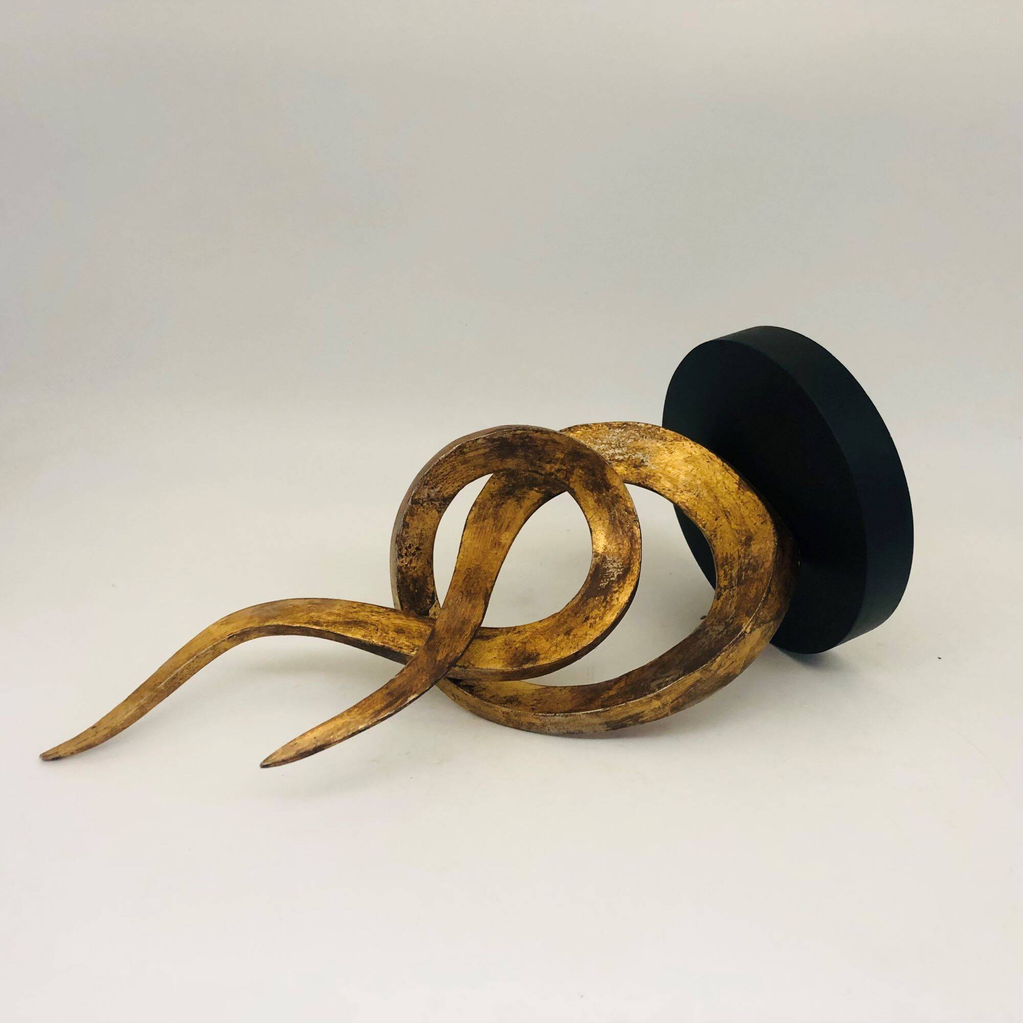 Sculpture of intertwined flames.