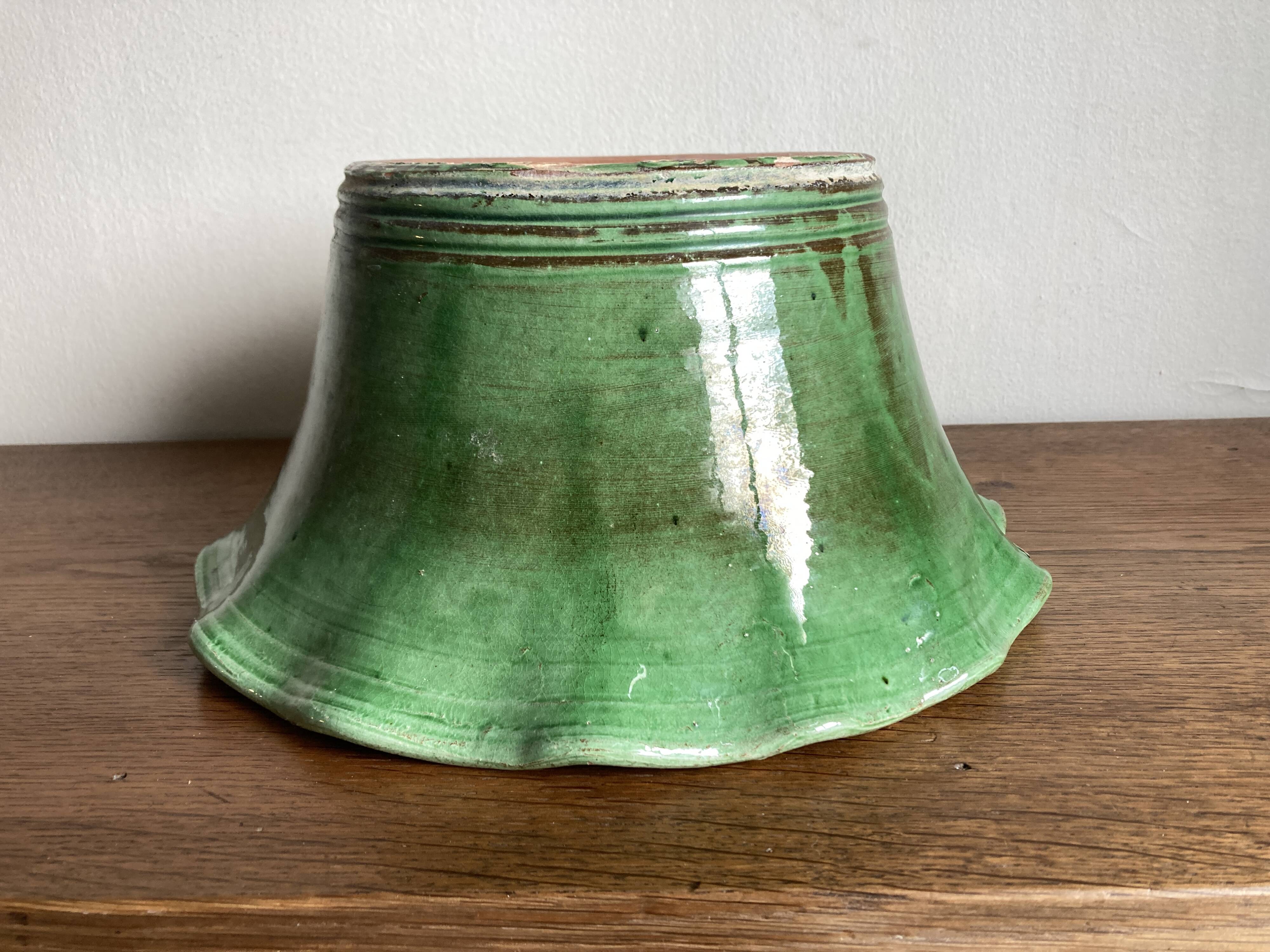 Wavy jardinière XL pot cover in glazed terracotta Provence