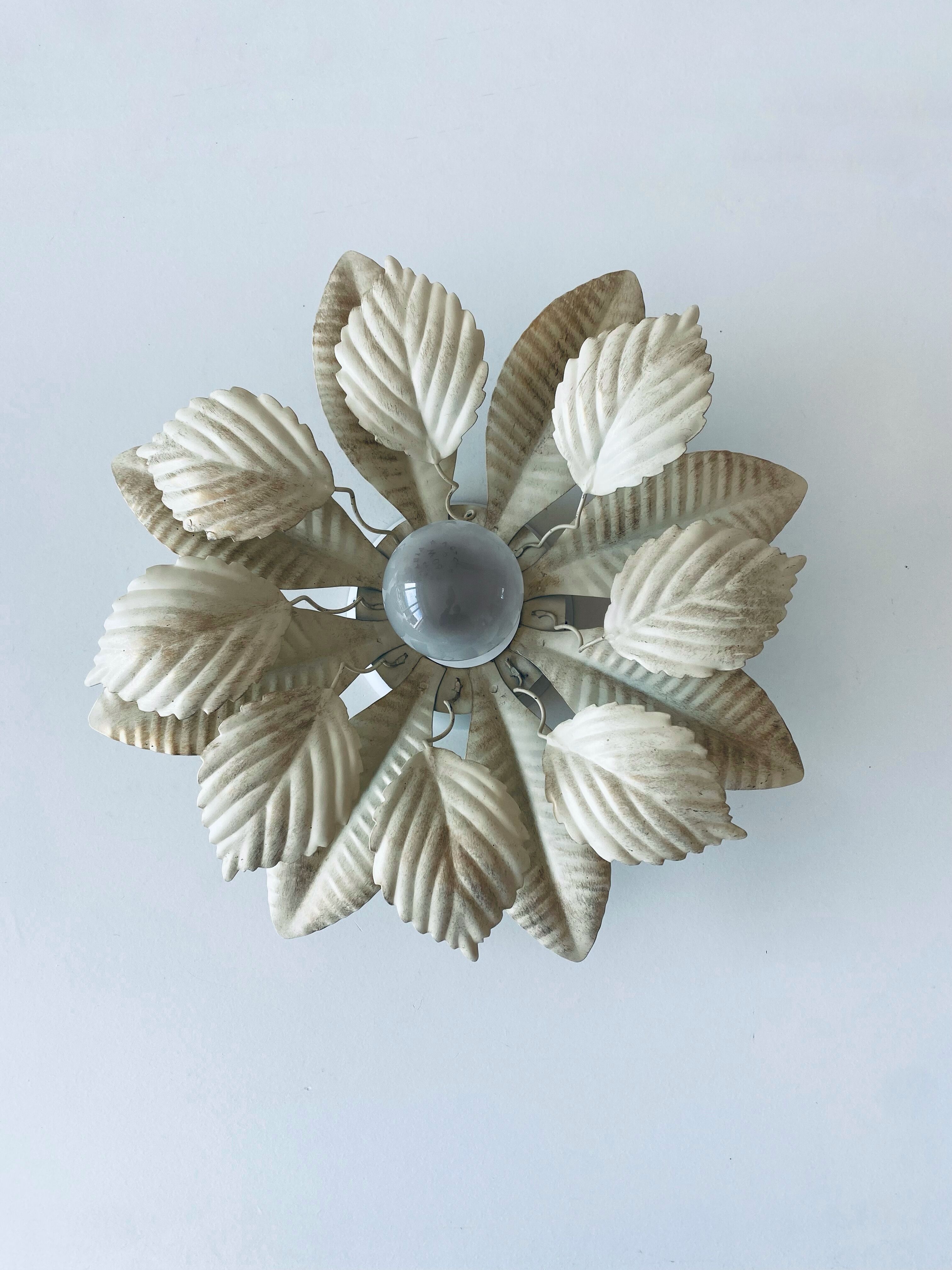 Wall lamp or ceiling lamp metal sheet