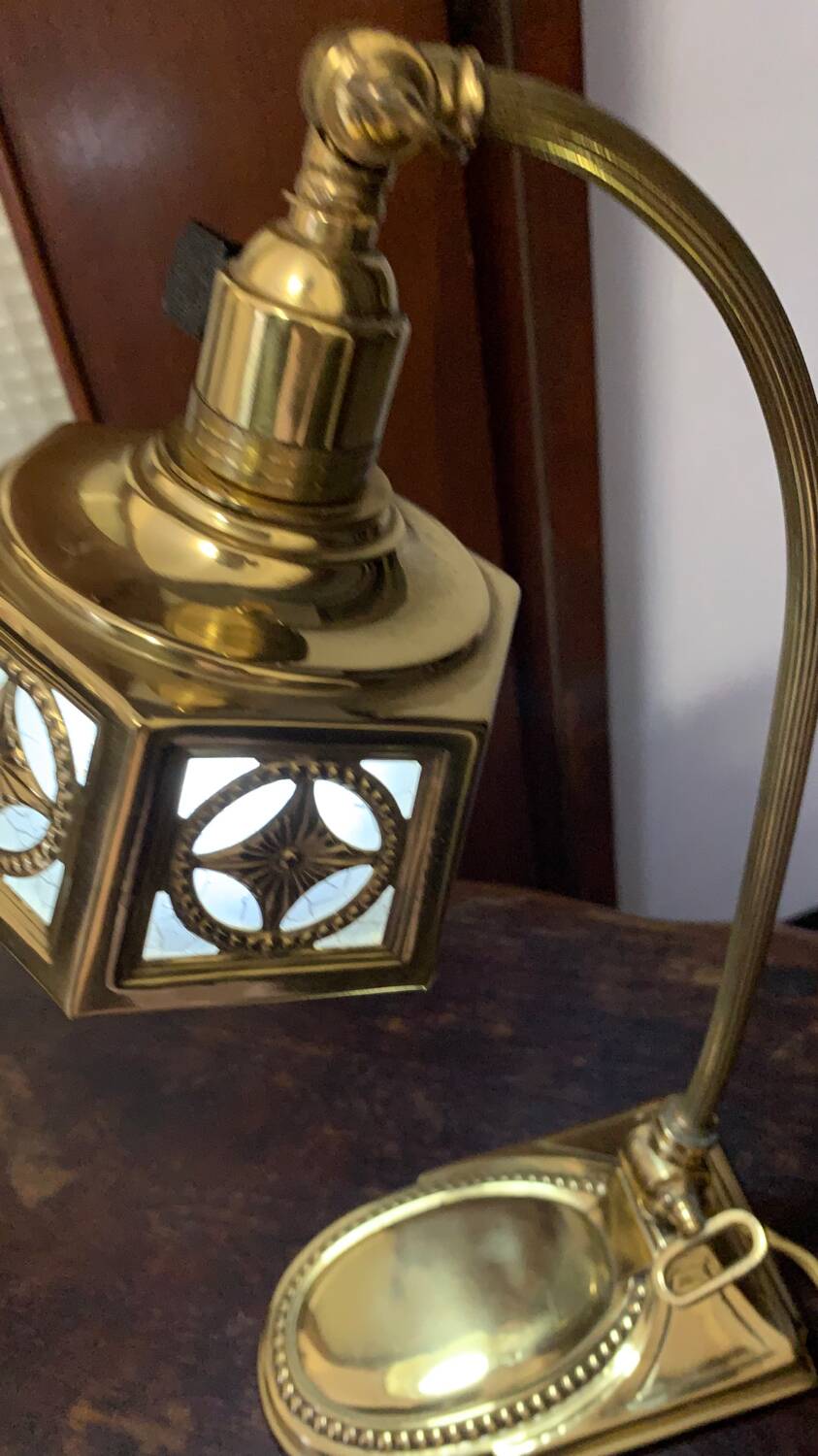 Bedside lamp
