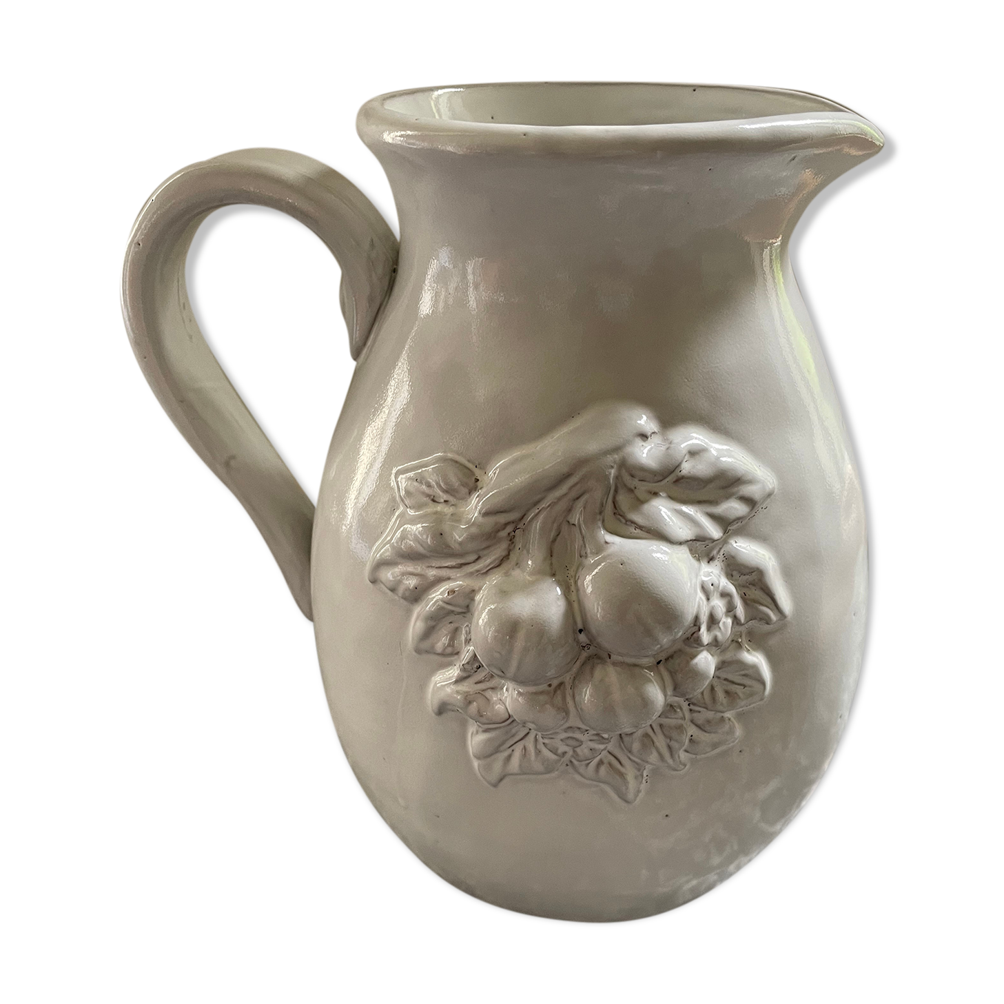 Pitcher in dabbling cherry decoration