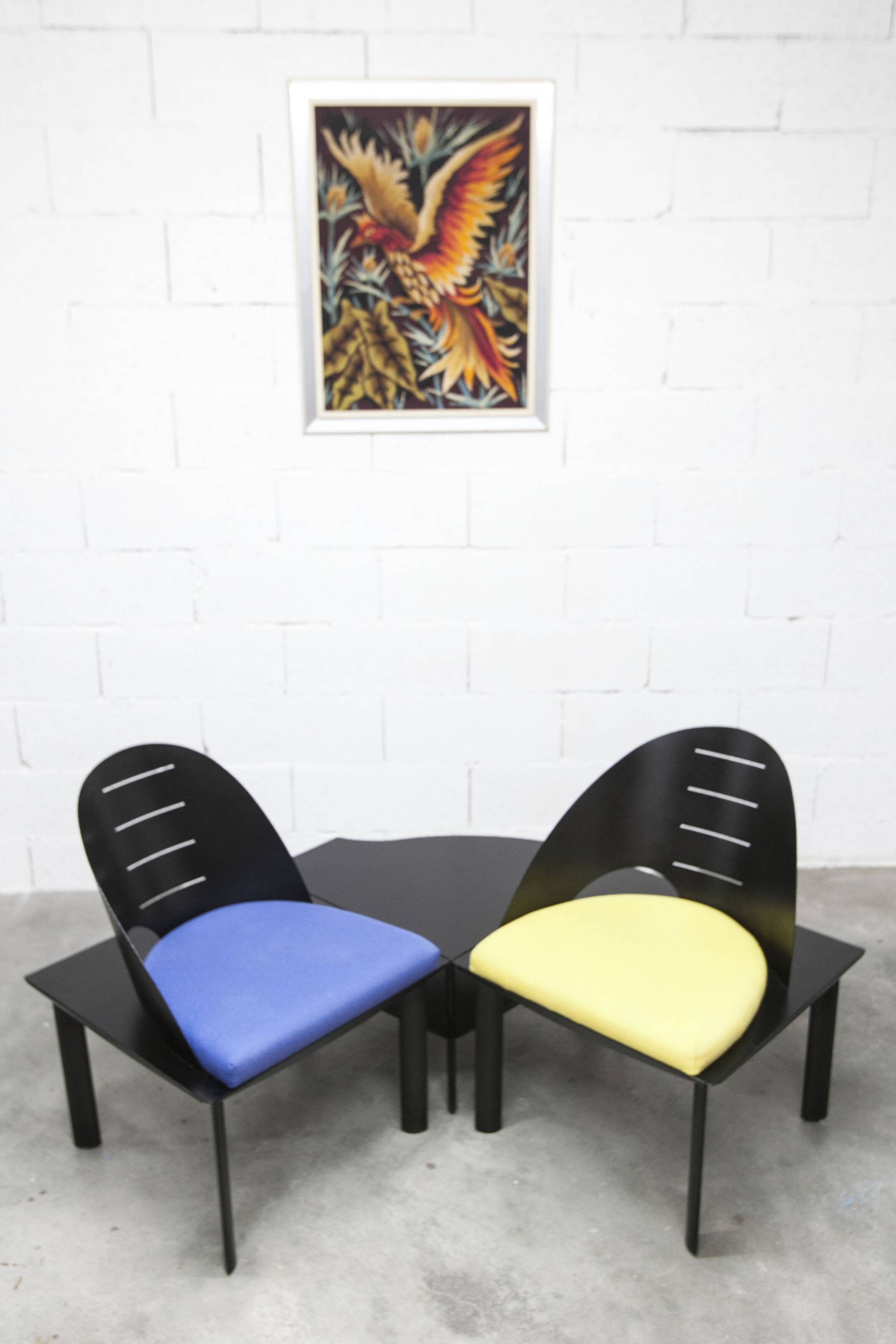 Ensemble 2 fauteuils + table basse design patrice bonneau genexco 1980