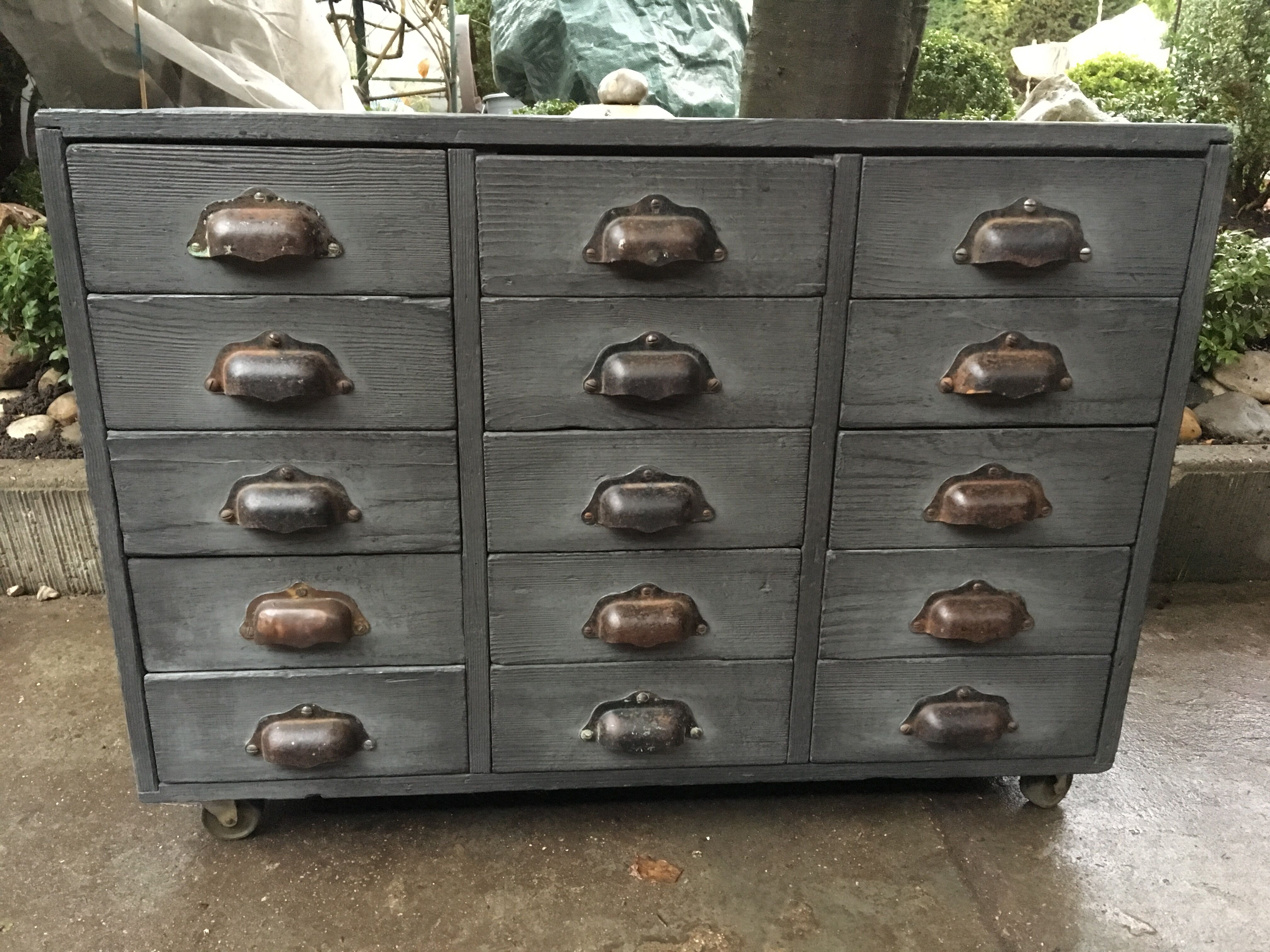 Furniture business with drawers