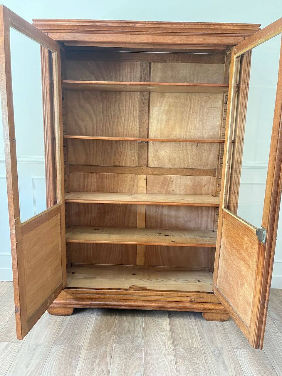 1930s display cabinet