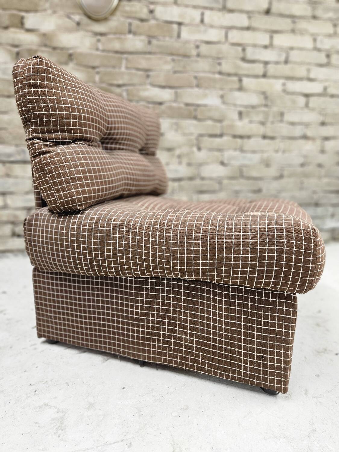 Vintage fireside chair 1970