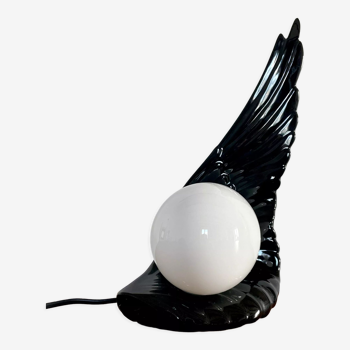 Ceramic wing lamp and globe