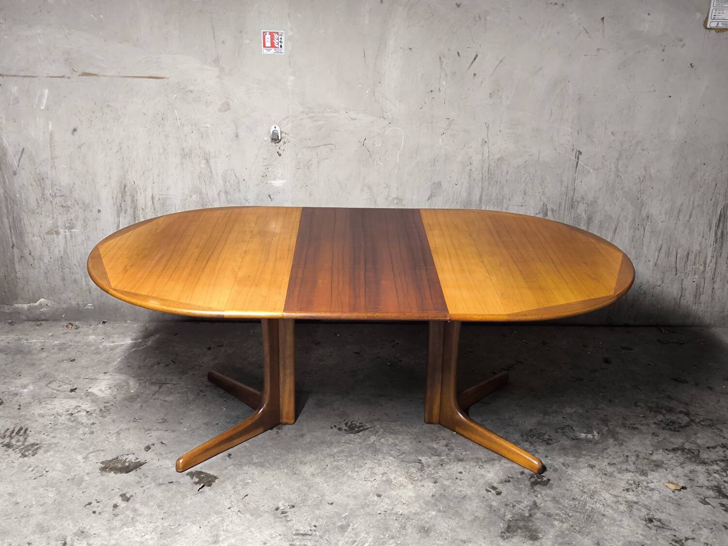 Table scandinave vintage années 60