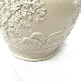 Pichet blanc bleu motif chevaux chien style Wedgwood