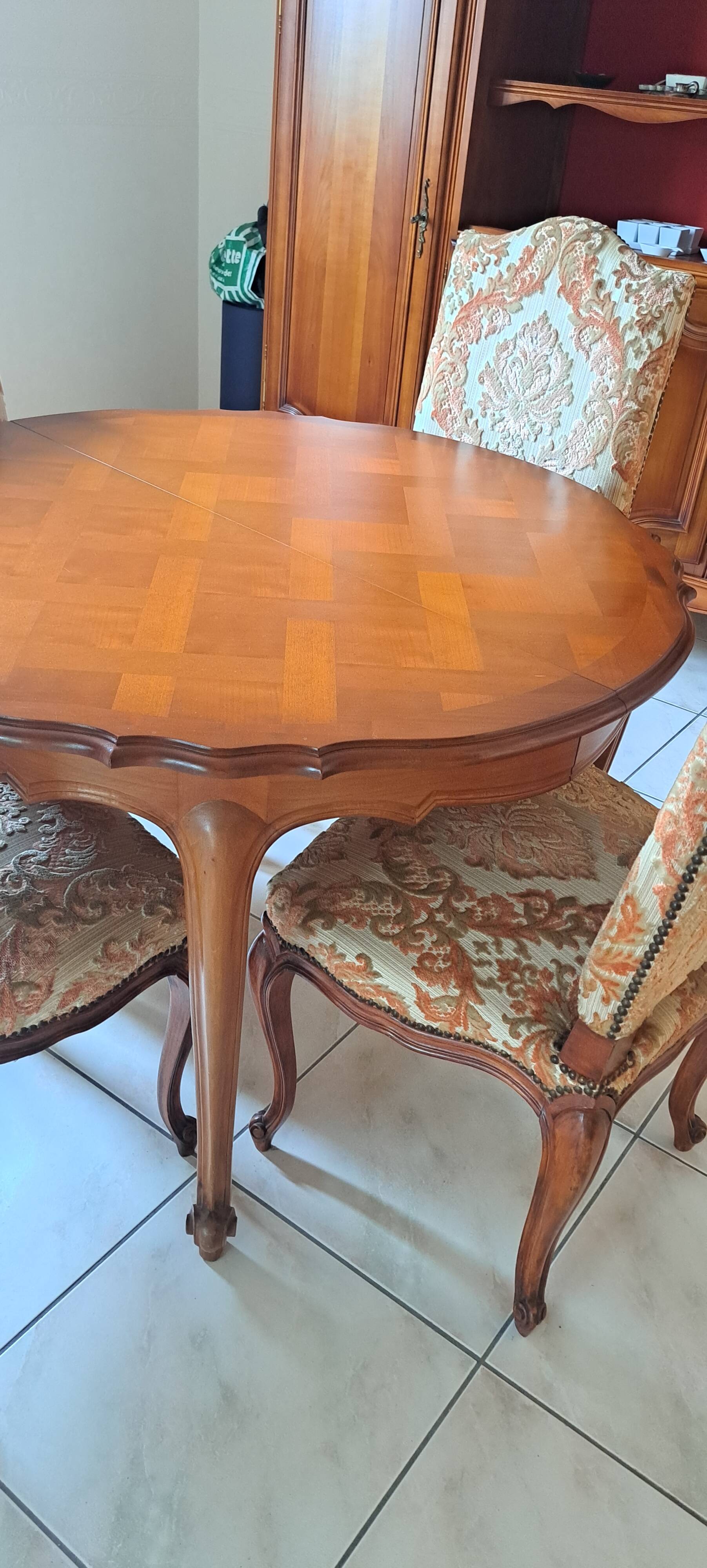 Table merisier ronde /ovale 2 rallonges