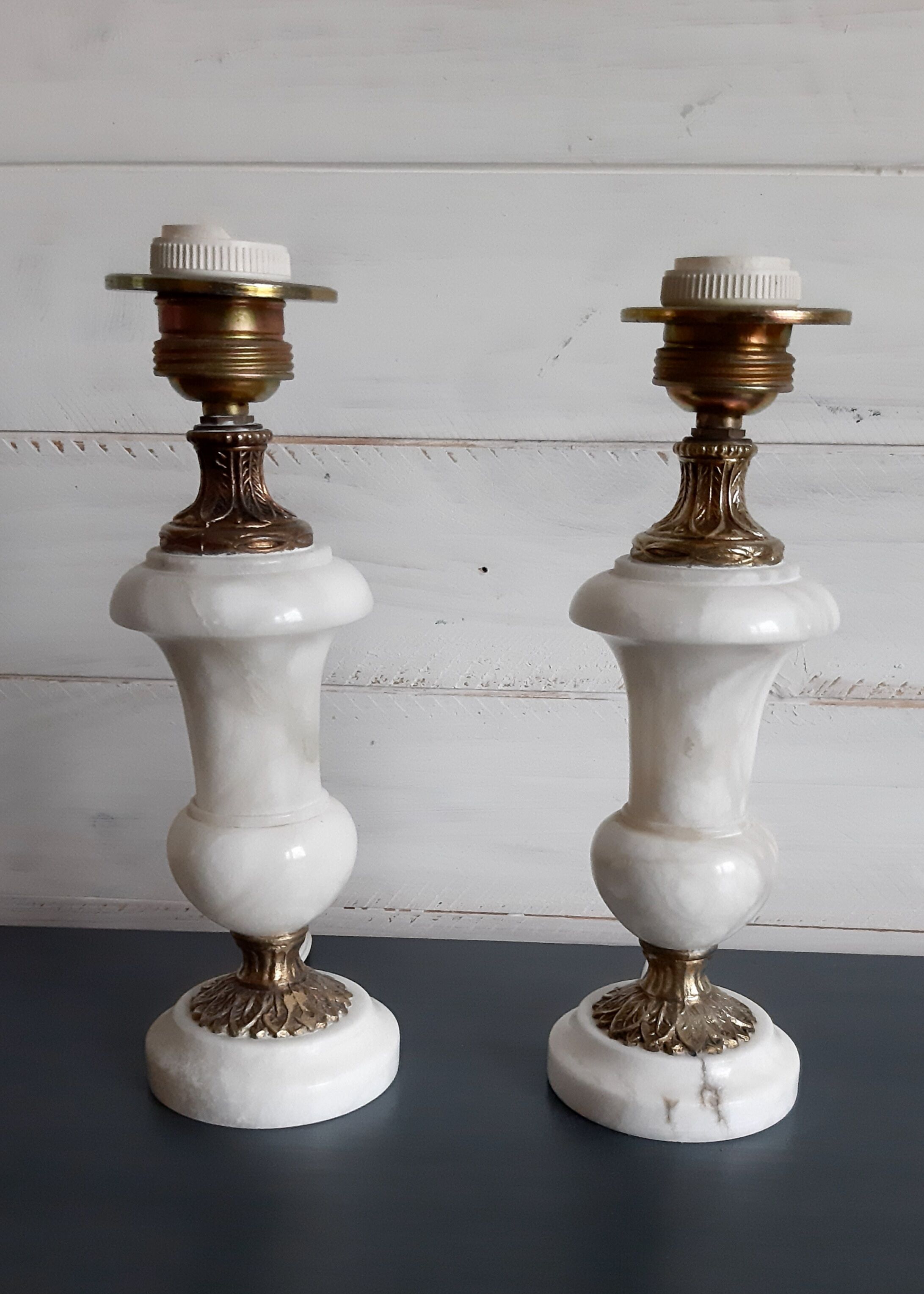 Pair of alabaster lamp feet