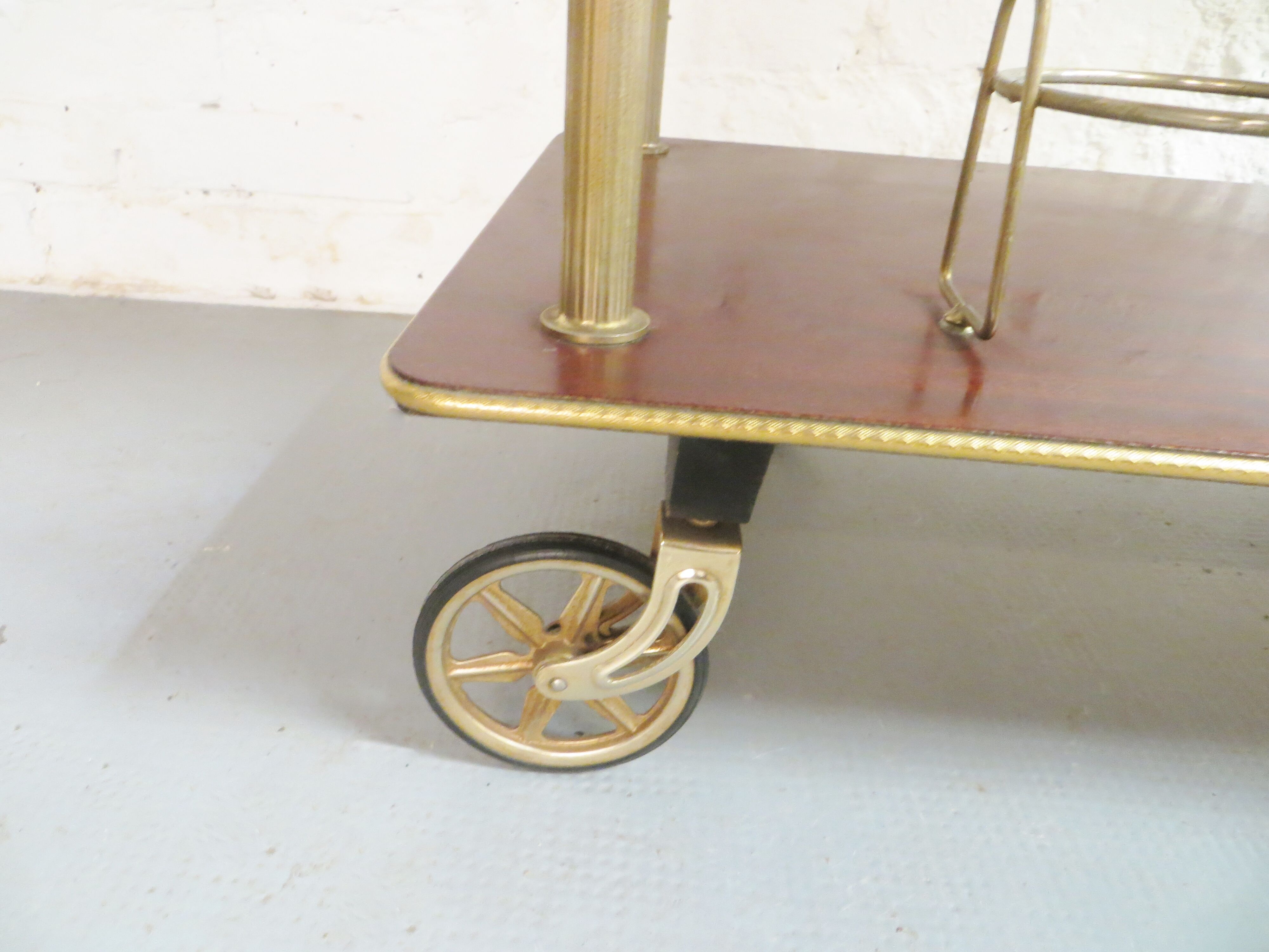 Serving rolling table 60s