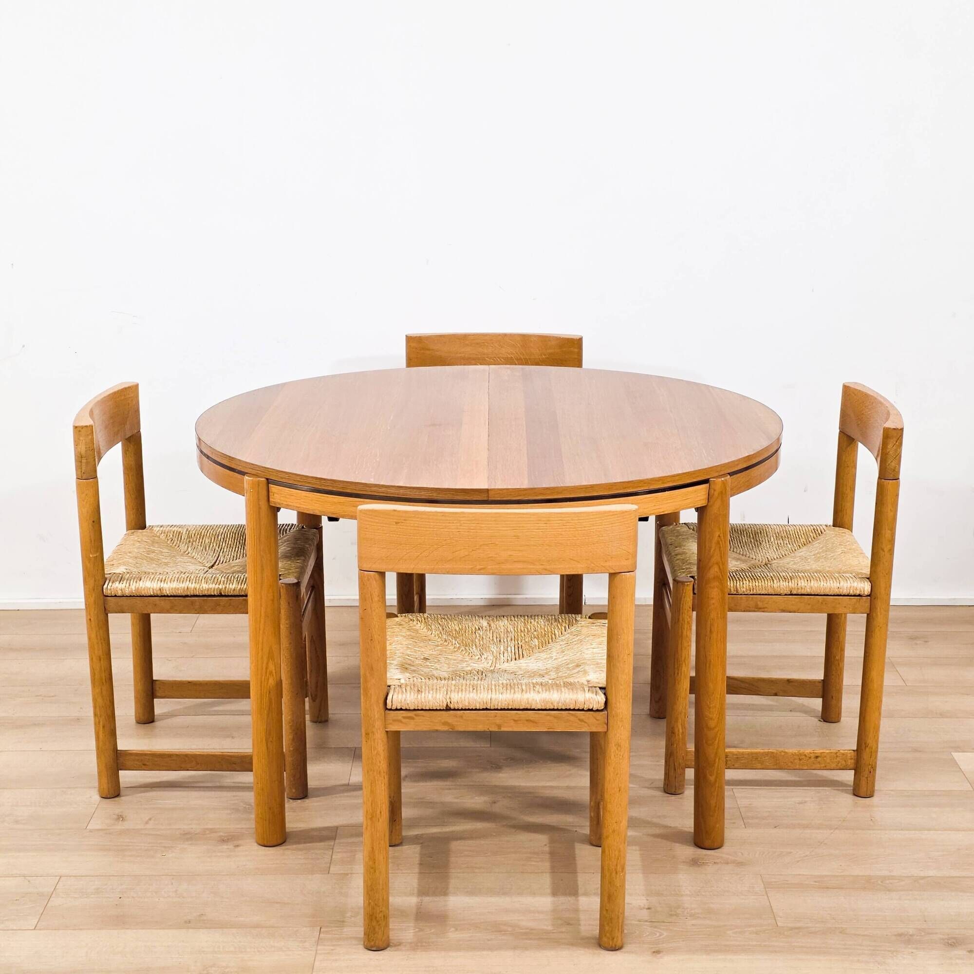 Vintage dining room set in the style of Charlotte Perriand 1970.