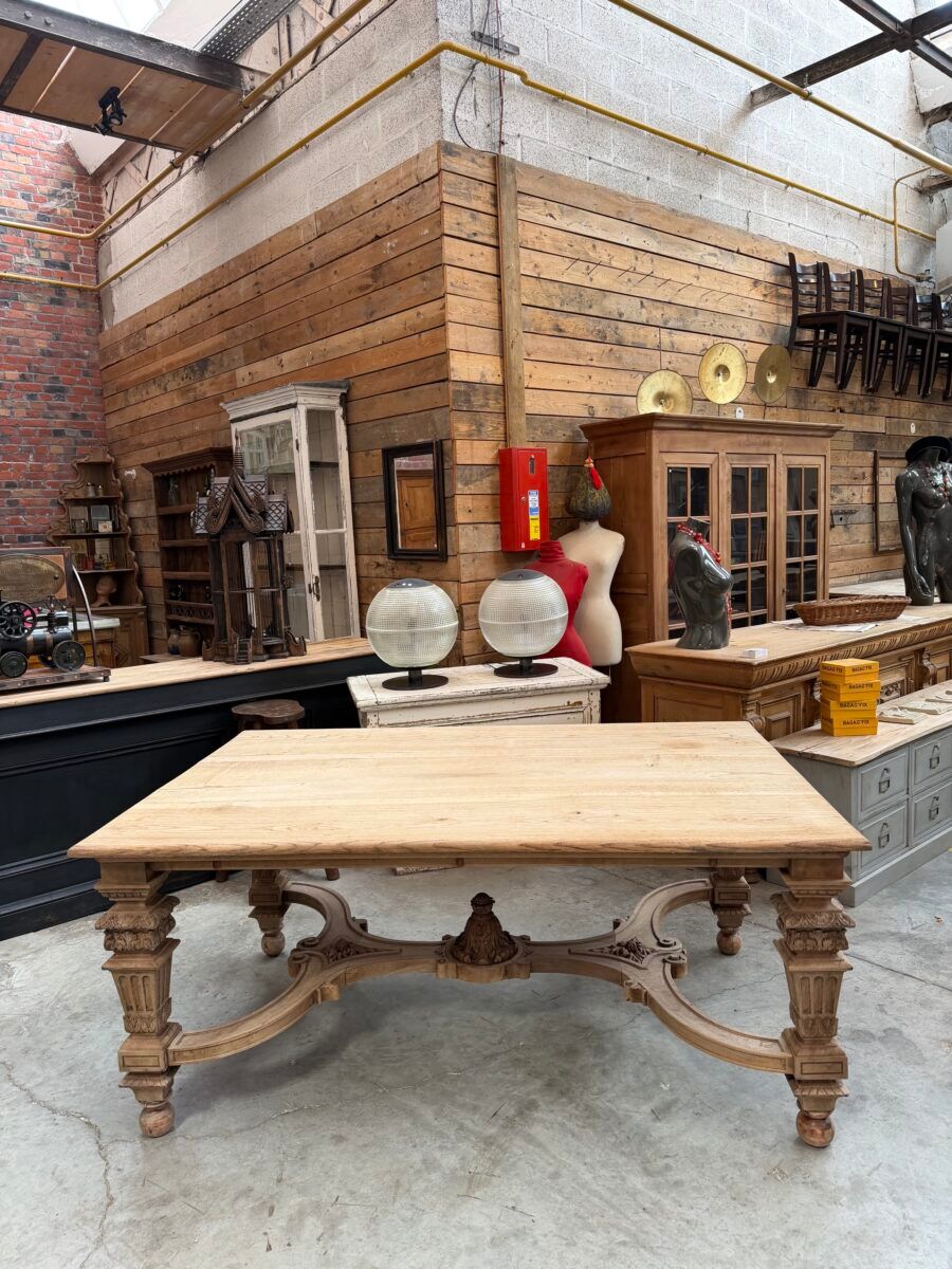 Atypical table from the late 19th century.